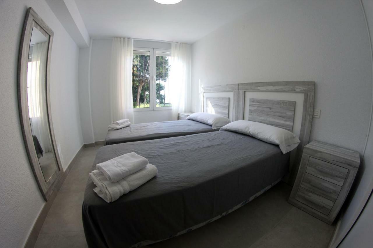 Playa Bella 2-1B Apartment Естепона Екстериор снимка