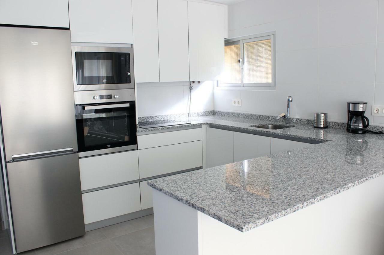 Playa Bella 2-1B Apartment Естепона Екстериор снимка