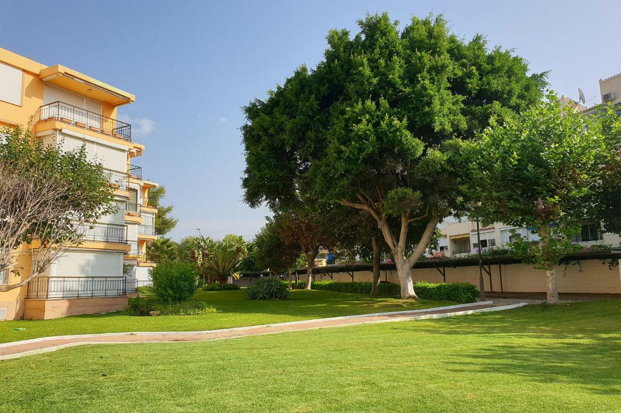 Playa Bella 2-1B Apartment Естепона Екстериор снимка